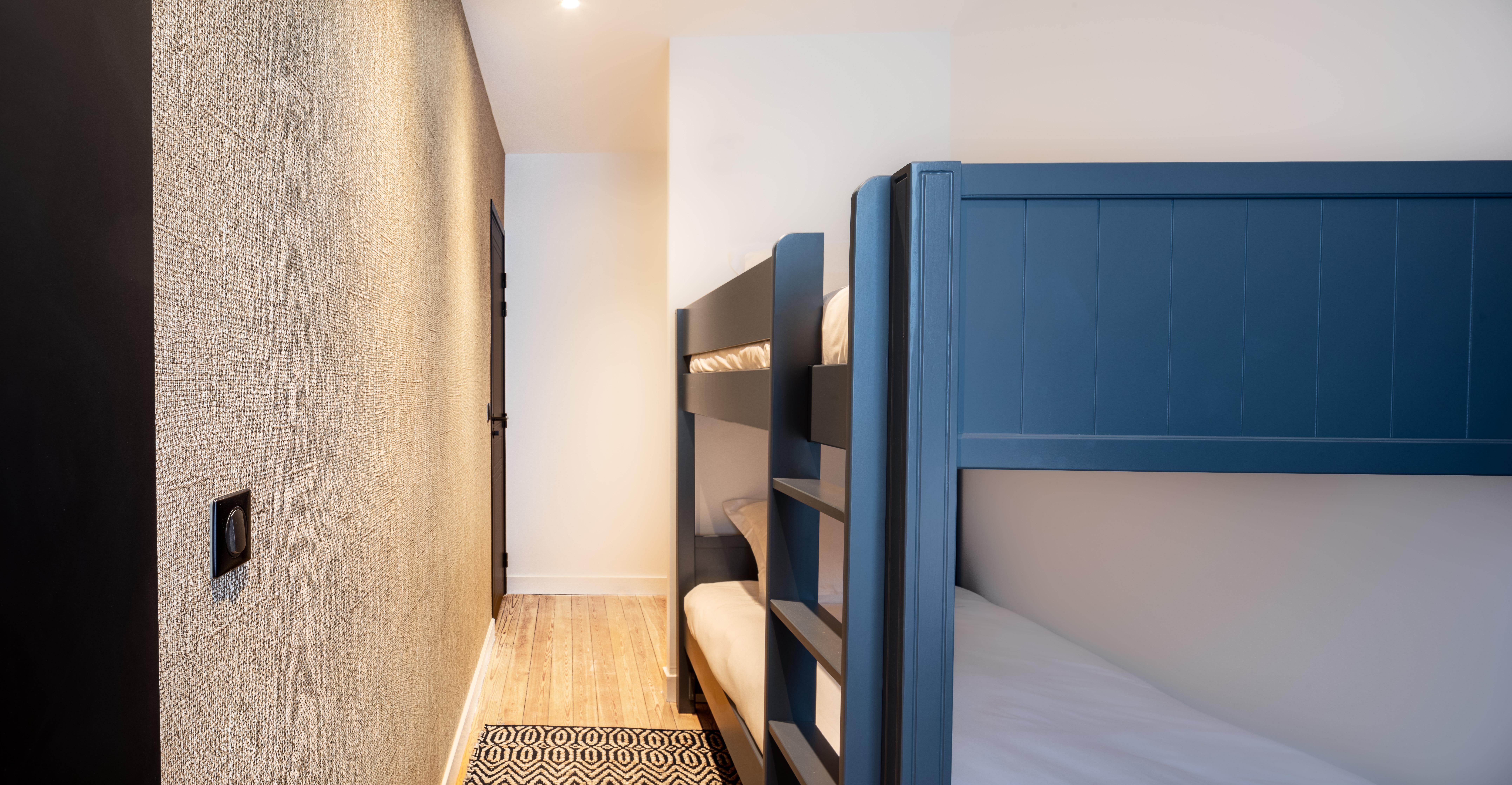 Maisons Du Monde & - 4*
