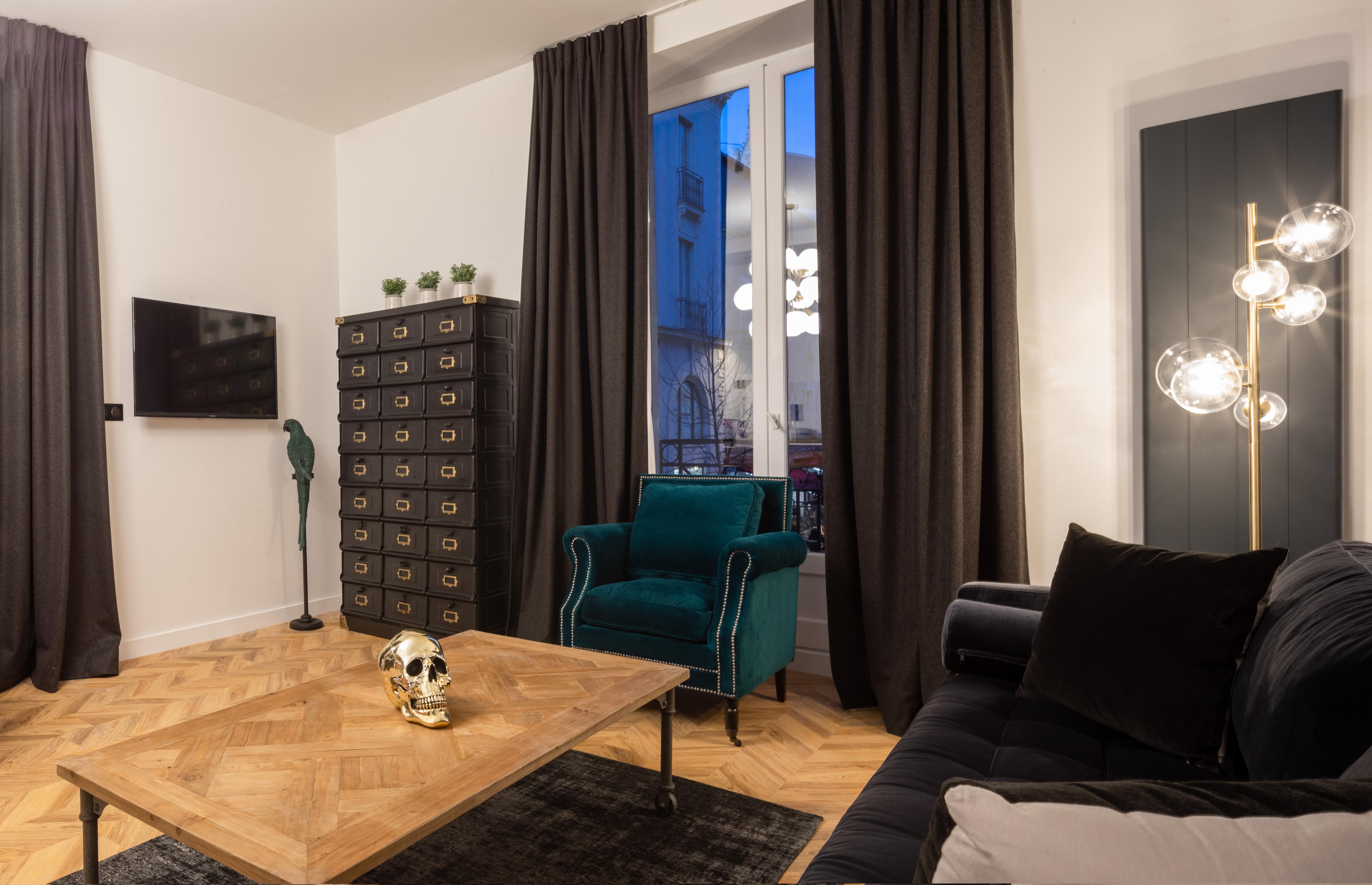 Maisons Du Monde & -